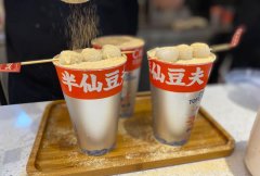 過(guò)氣的餐飲小吃品牌，通過(guò)設(shè)計(jì)策劃一年連開(kāi)3000家，半仙豆夫如何做到的？